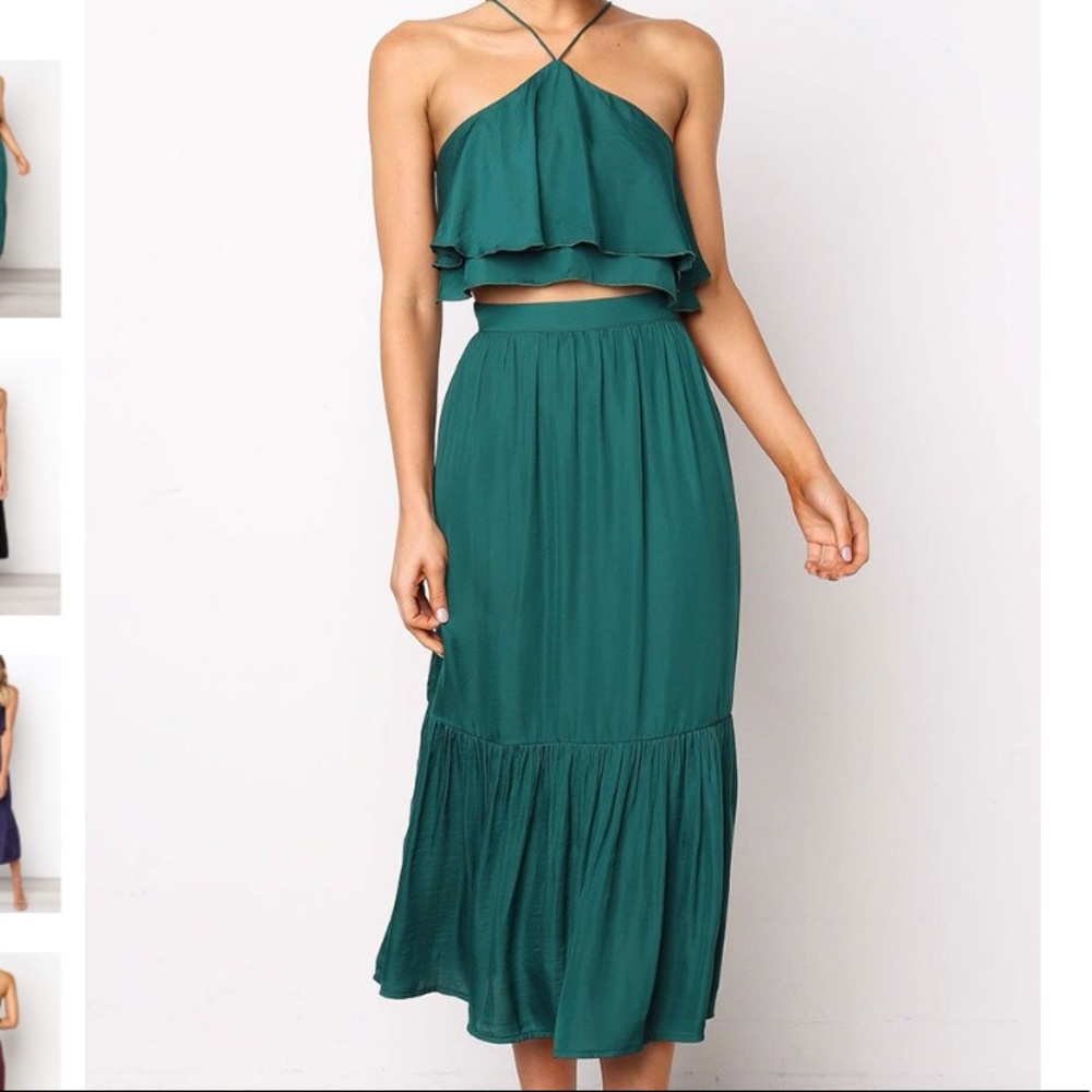 Two piece set crop top and high waisted skirt